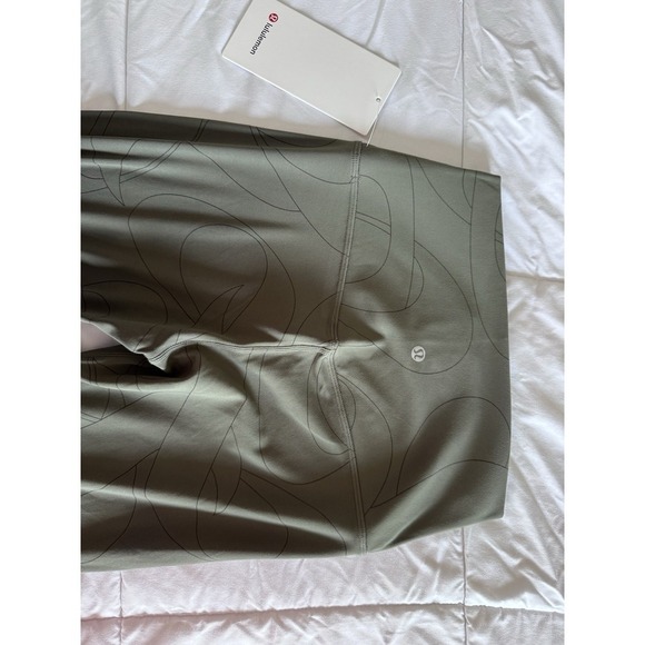 New Lululemon Align HR Pant 25" Size 6 Legging Pant LW5DLXS SYAD Olive NWT - Picture 8 of 11